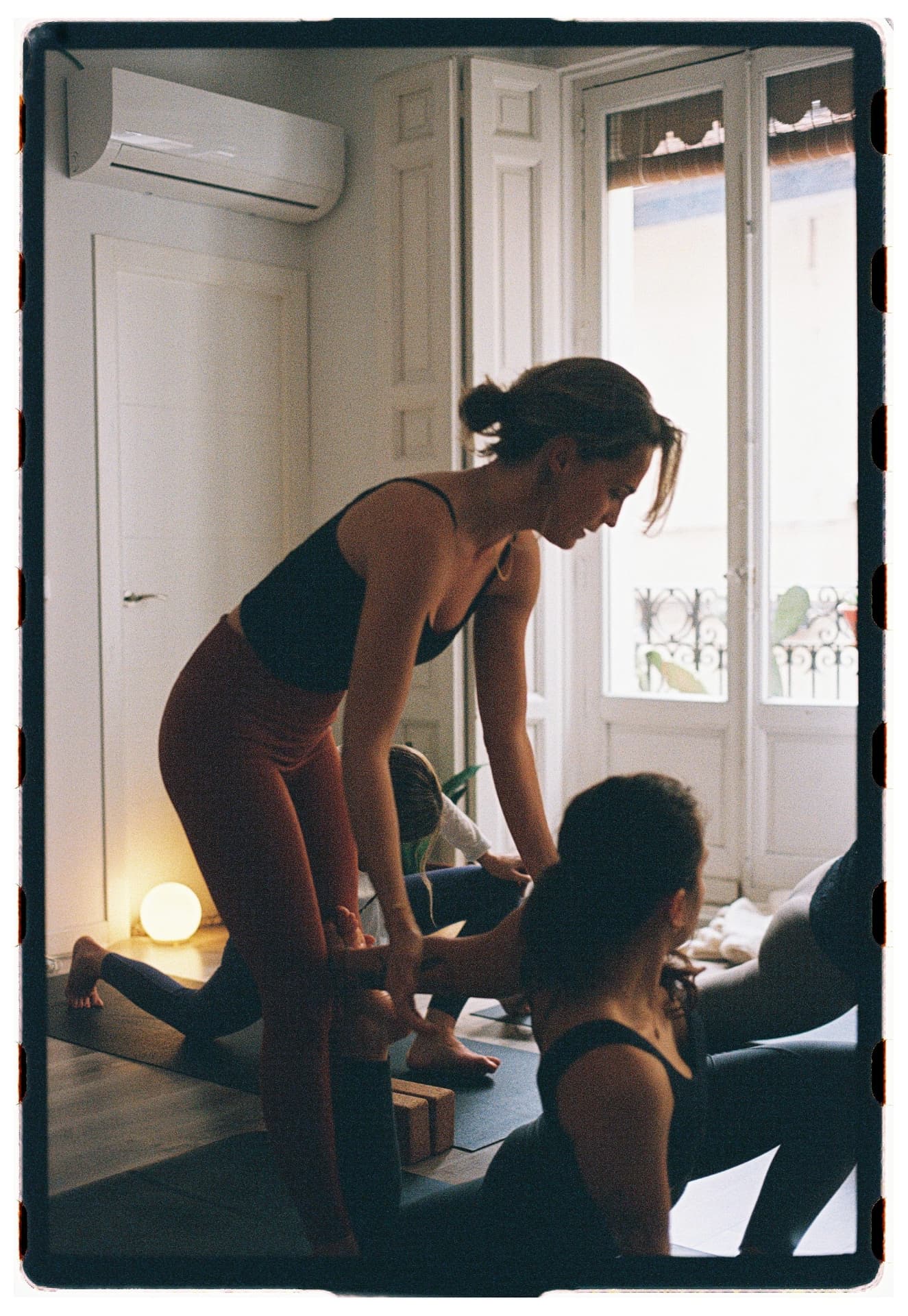 JIVAMUKTI Y YOGA NIDRA — CRIS Y SEVE